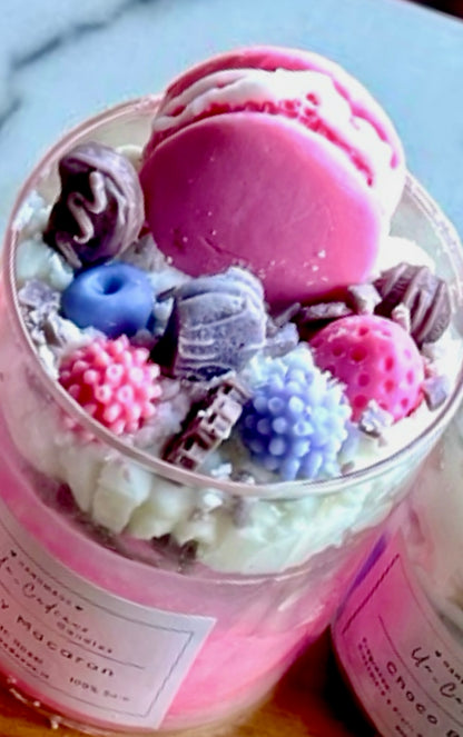 Candela Berry Macaron
