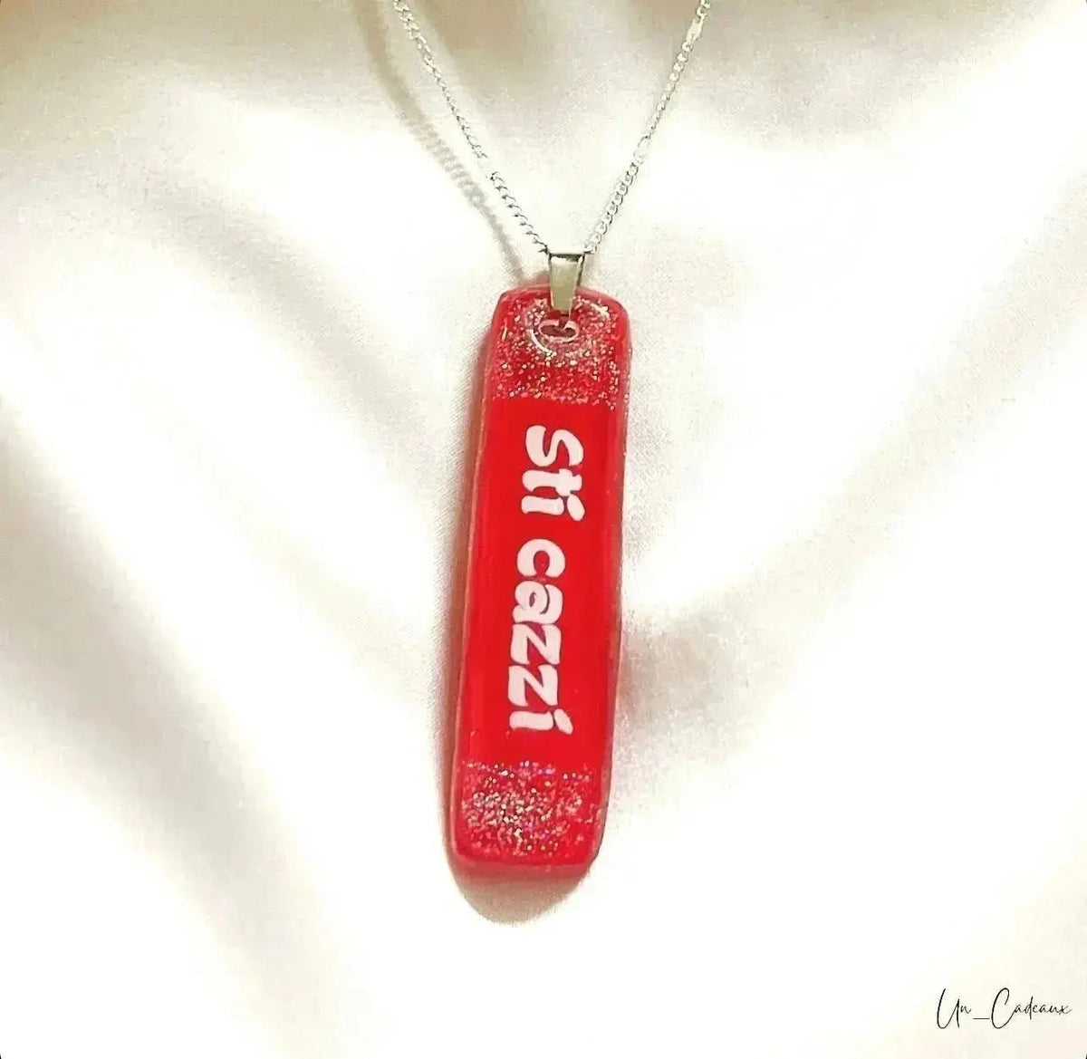 Ciondolo in resina con scritta personalizzata - Un_Cadeaux